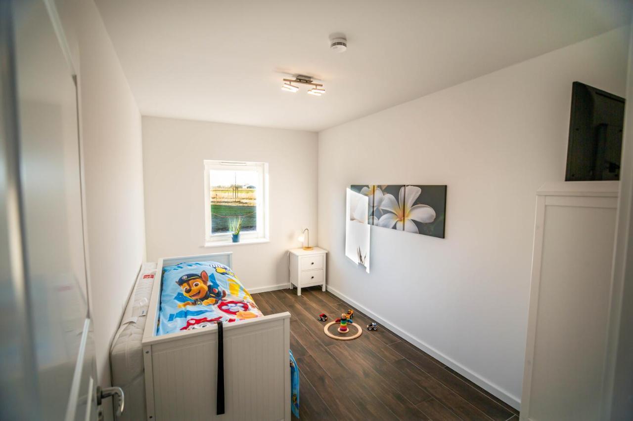 Holiday home Daenisches Blockhaus Direkt Am Wangermeer *